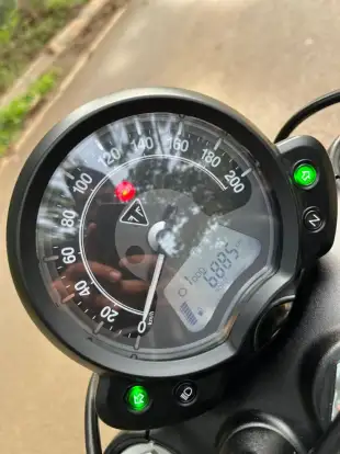 TRIUMPH-BONNEVILLE BOBBER 1200-2020