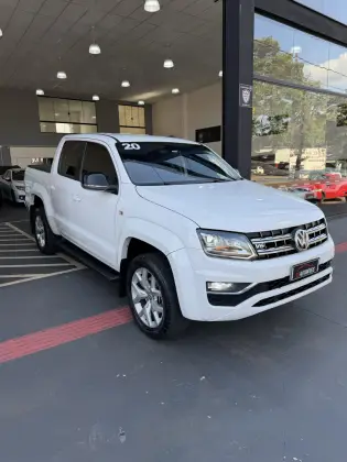 VOLKSWAGEN AMAROK 3.0 V6 TDI DIESEL HIGHLINE CD 4MOTION AUTOMÁTICO VOLKSWAGEN AMAROK 3.0 V6 TDI DIESEL HIGHLINE CD 4MOTION AUTOMÁTICO