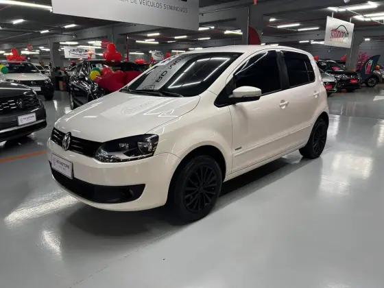 VOLKSWAGEN FOX 1.6 MI 8V FLEX 4P MANUAL VOLKSWAGEN FOX 1.6 MI 8V FLEX 4P MANUAL