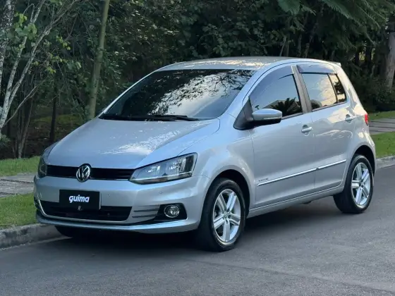 VOLKSWAGEN FOX 1.6 MSI HIGHLINE 16V FLEX 4P MANUAL