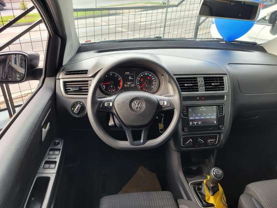 VOLKSWAGEN-FOX-2018