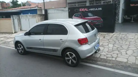 VOLKSWAGEN-GOL-2013