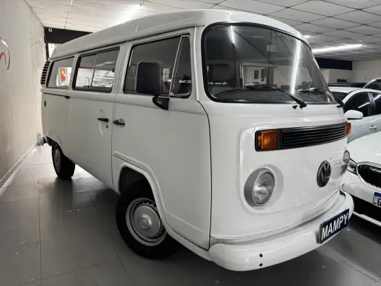 VOLKSWAGEN-KOMBI-2000