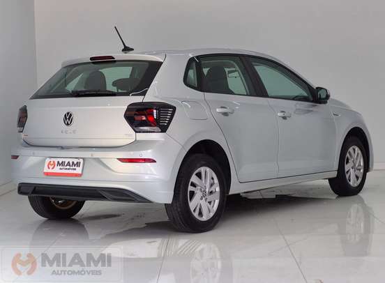 VOLKSWAGEN-POLO-2024