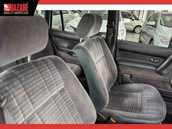 VOLKSWAGEN-QUANTUM-1996