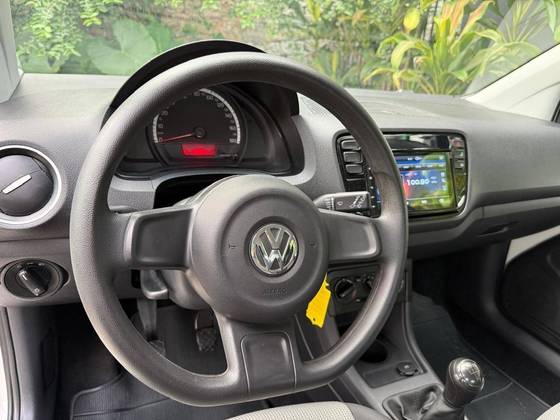 /en/city-florianopolis/cate-car-used-car/volkswagen-up-2017-1-0-mpi-track-12v-flex-4p-manual-48402378979869696/-12