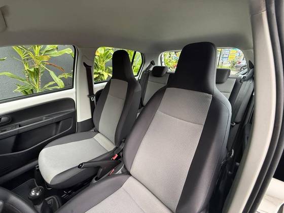 /en/city-florianopolis/cate-car-used-car/volkswagen-up-2017-1-0-mpi-track-12v-flex-4p-manual-48402378979869696/-18