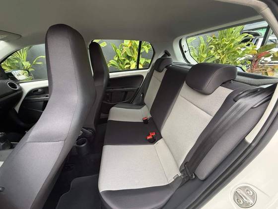 /en/city-florianopolis/cate-car-used-car/volkswagen-up-2017-1-0-mpi-track-12v-flex-4p-manual-48402378979869696/-20
