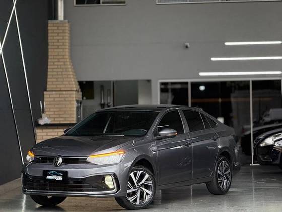 VOLKSWAGEN VIRTUS 1.0 200 TSI HIGHLINE AUTOMÁTICO