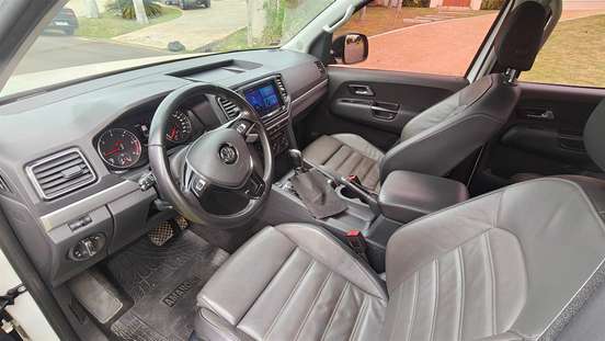 VOLKSWAGEN-AMAROK-2018