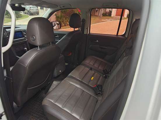 VOLKSWAGEN-AMAROK-3.0 V6 TDI DIESEL HIGHLINE CD 4MOTION AUTOMÁTICO VOLKSWAGEN-AMAROK-2018