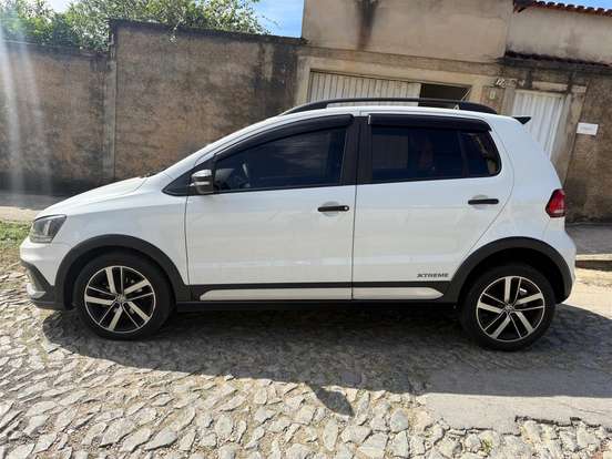 VOLKSWAGEN-FOX-1.6 MSI TOTAL FLEX XTREME 4P MANUAL VOLKSWAGEN-FOX-2019