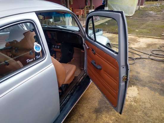 VOLKSWAGEN-FUSCA-1982