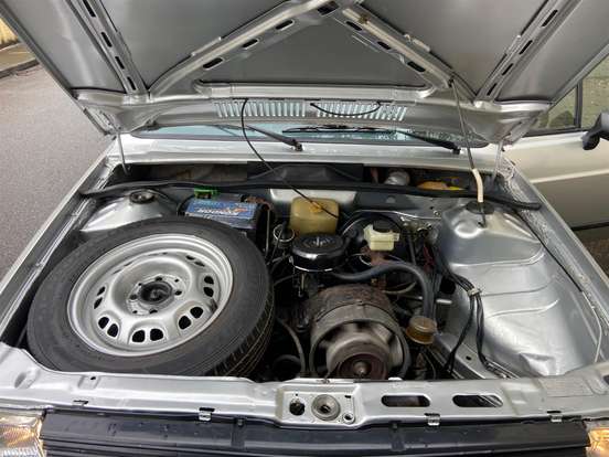 VOLKSWAGEN-GOL-1.6 BX 8V GASOLINA 2P MANUAL VOLKSWAGEN-GOL-1984