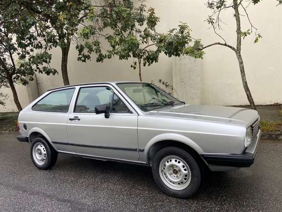 VOLKSWAGEN-GOL-1984