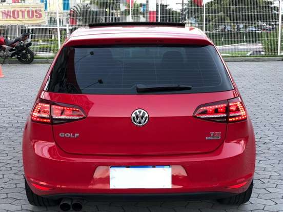 VOLKSWAGEN-GOLF-2014