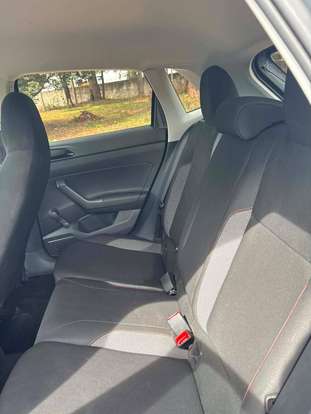 VOLKSWAGEN-POLO-2023