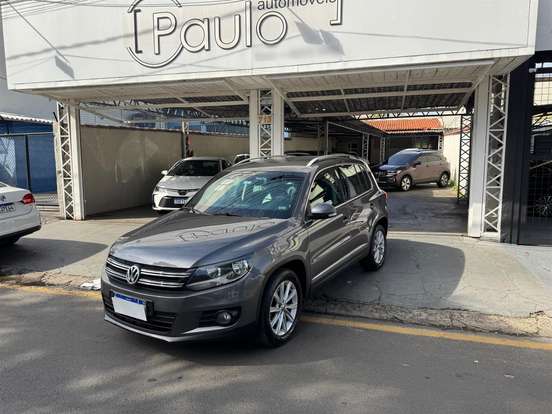 VOLKSWAGEN-TIGUAN-2011