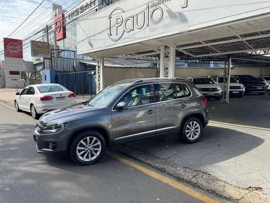 VOLKSWAGEN-TIGUAN-2.0 TSI 16V TURBO GASOLINA 4P TIPTRONIC VOLKSWAGEN-TIGUAN-2011