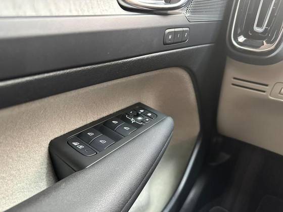 /en/city-rio-grande-do-sul/cate-car-used-car/volvo-xc40-2020-2-0-t4-gasoline-inscription-geartronic-48419455702729728/-13