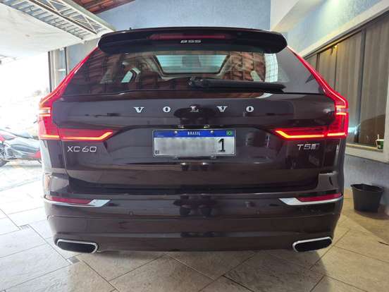 VOLVO-XC60-2.0 T5 GASOLINA INSCRIPTION AWD GEARTRONIC VOLVO-XC60-2017