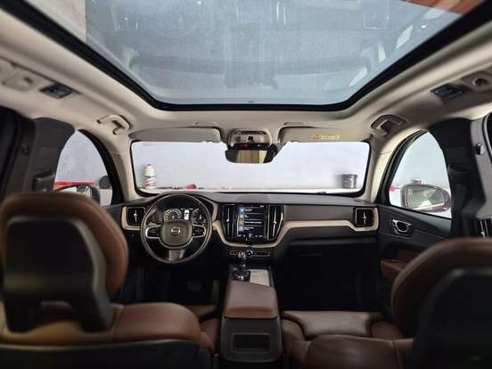 VOLVO-XC60-2.0 T5 GASOLINA INSCRIPTION AWD GEARTRONIC VOLVO-XC60-2017