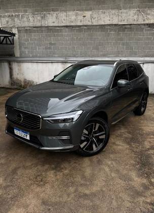 VOLVO XC60 2.0 T8 PHEV PLUS AWD GEARTRONIC