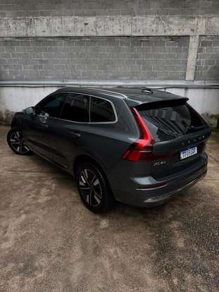 VOLVO-XC60-2025