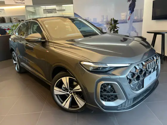 AUDI Q5 2.0 TFSI GASOLINA SPORTBACK S LINE QUATTRO S TRONIC AUDI Q5 2.0 TFSI GASOLINA SPORTBACK S LINE QUATTRO S TRONIC