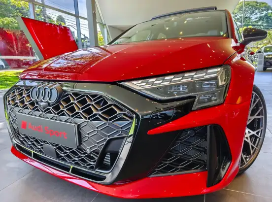 AUDI-RS3-2025