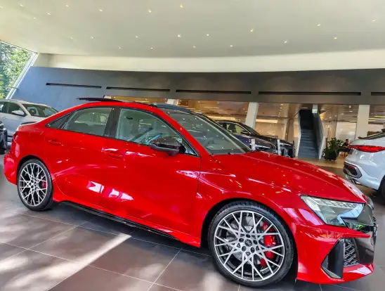 AUDI-RS3-2025