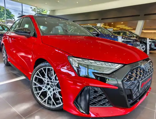 AUDI-RS3-2025