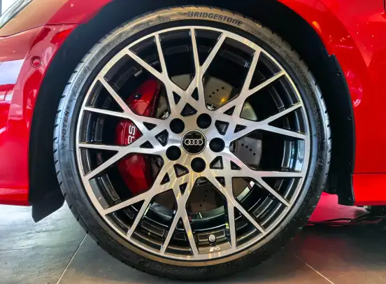 AUDI-RS3-2025