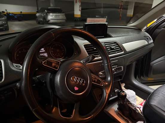 AUDI-Q3-2015