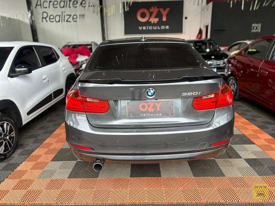 BMW-320i-2.0 16V TURBO GASOLINA 4P AUTOMÁTICO BMW-320i-2013