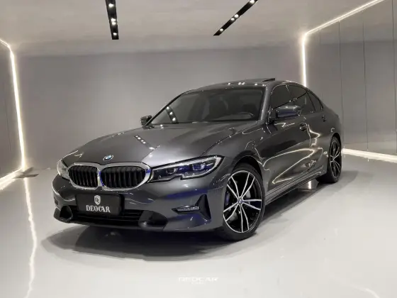 BMW 330i 2.0 16V TURBO GASOLINA SPORT AUTOMÁTICO