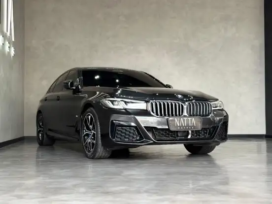 BMW-530e-2020