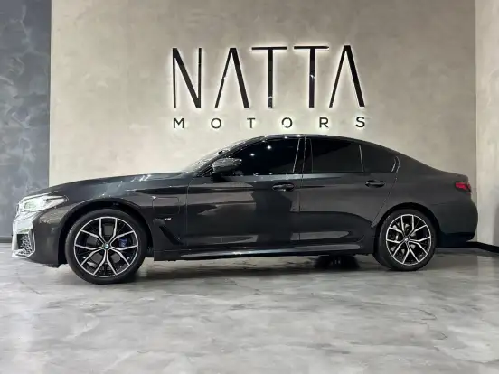 BMW-530e-2.0 16V TWINPOWER HÍBRIDO M SPORT AUTOMÁTICO BMW-530e-2020
