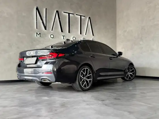 BMW-530e-2.0 16V TWINPOWER HÍBRIDO M SPORT AUTOMÁTICO BMW-530e-2020
