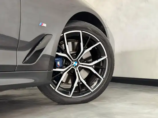 BMW-530e-2020