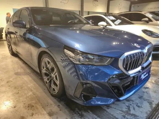 BMW 530e 2.0 TWINPOWER PHEV M SPORT AUTOMÁTICO BMW 530e 2.0 TWINPOWER PHEV M SPORT AUTOMÁTICO