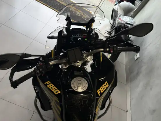 BMW-F 850 GS ADVENTURE PREMIUM BMW-F 850 GS ADVENTURE PREMIUM-2021