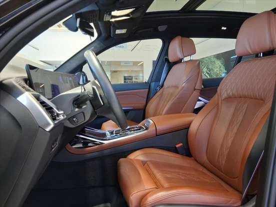 BMW-X7-4.4 V8 GASOLINA M60i STEPTRONIC BMW-X7-2024