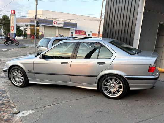 BMW-328i-2.8 SEDAN 24V GASOLINA 4P AUTOMÁTICO BMW-328i-1996
