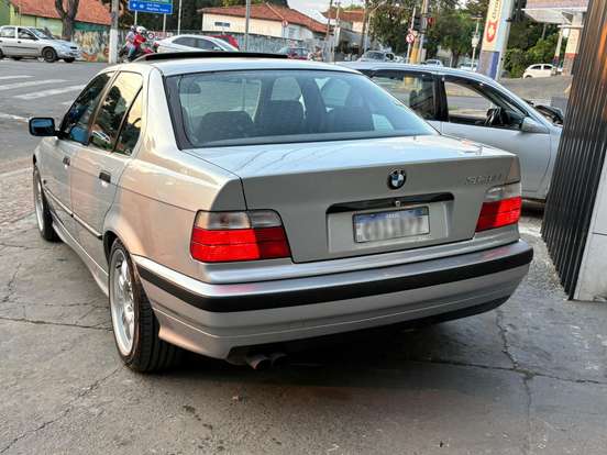 BMW-328i-1996