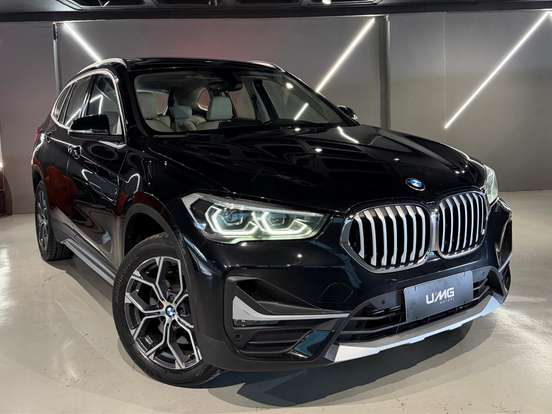 BMW-X1-2.0 16V TURBO ACTIVEFLEX SDRIVE20I X-LINE 4P AUTOMÁTICO BMW-X1-2020