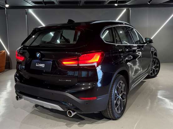 BMW-X1-2.0 16V TURBO ACTIVEFLEX SDRIVE20I X-LINE 4P AUTOMÁTICO BMW-X1-2020