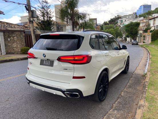 BMW-X5-2019