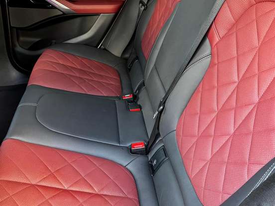 BMW-X6-3.0 TWINPOWER GASOLINA XDRIVE40I M SPORT AUTOMÁTICO BMW-X6-2024
