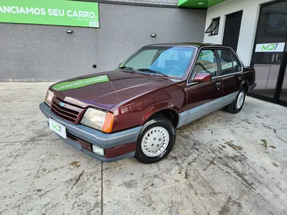 CHEVROLET MONZA 2.0 CLASSIC SE 8V GASOLINA 4P MANUAL
